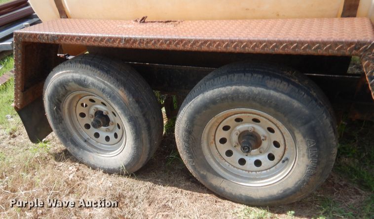 image for item IT9631 2007 Wylie  tank trailer