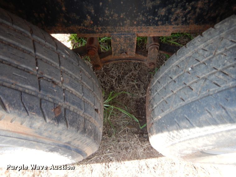 image for item IT9631 2007 Wylie  tank trailer