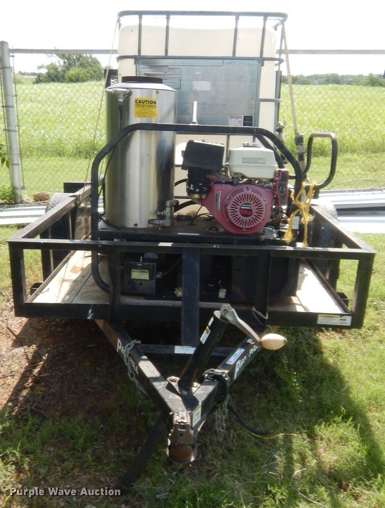 image for item IT9632 2006 Central Hitch & Equipment Pro Pull  utility trailer with pressure washer