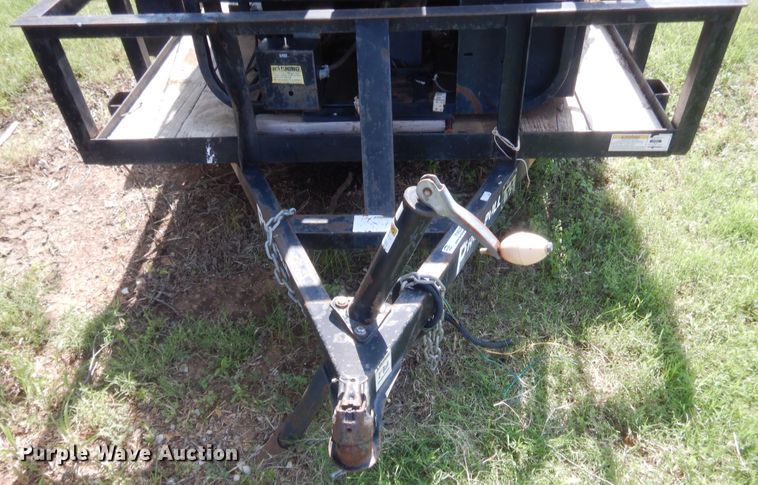 image for item IT9632 2006 Central Hitch & Equipment Pro Pull  utility trailer with pressure washer