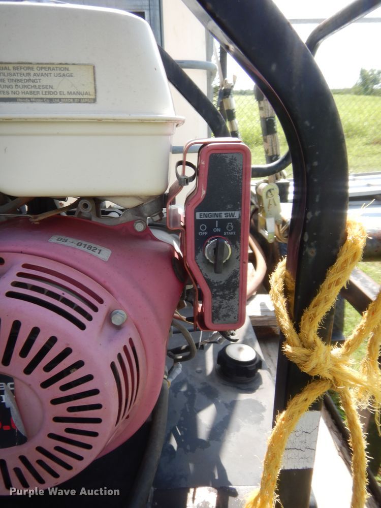 image for item IT9632 2006 Central Hitch & Equipment Pro Pull  utility trailer with pressure washer