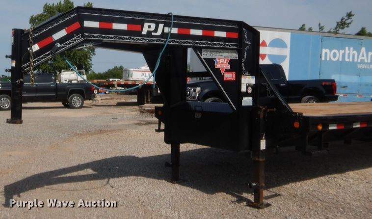 image for item IT9647 2019 PJ Trailers  equipment trailer