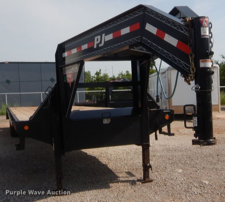 image for item IT9647 2019 PJ Trailers  equipment trailer