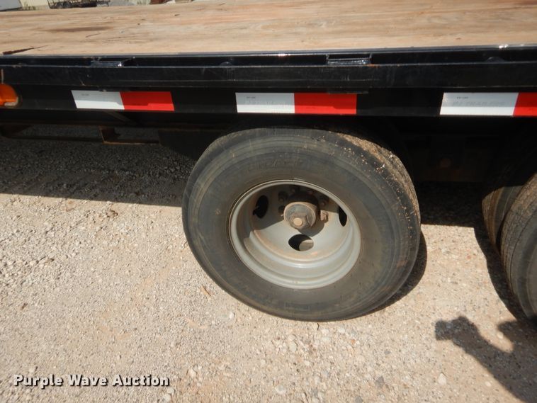 image for item IT9647 2019 PJ Trailers  equipment trailer