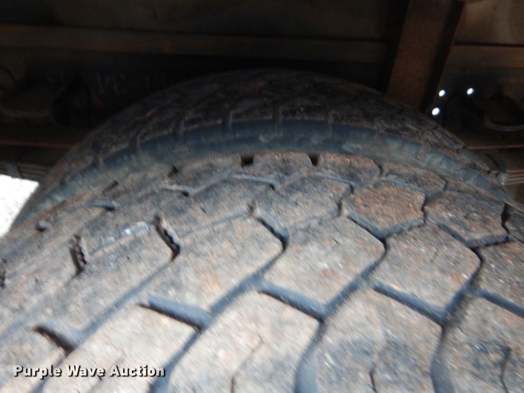 image for item IT9723 1993 Ford F600  utility / service truck