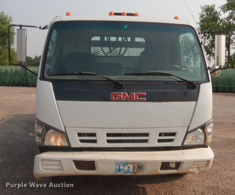 image for item IT9734 2007 GMC 4500  flatbed truck