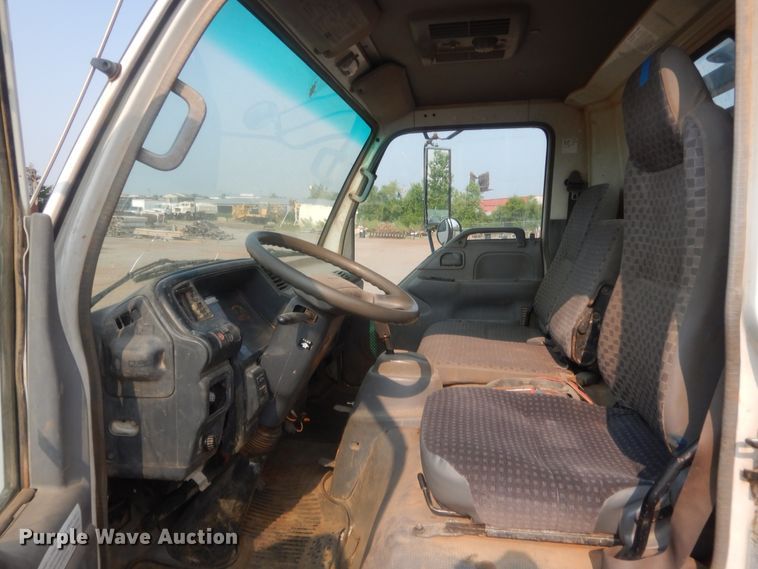 image for item IT9734 2007 GMC 4500  flatbed truck