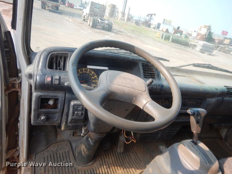 image for item IT9734 2007 GMC 4500  flatbed truck