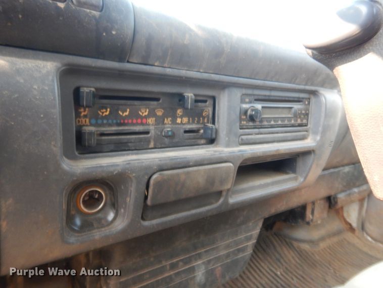 image for item IT9734 2007 GMC 4500  flatbed truck