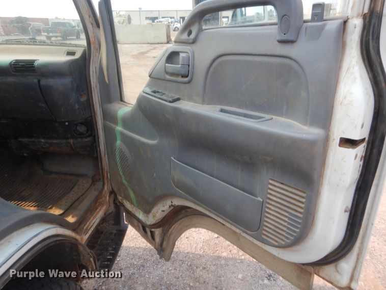 image for item IT9734 2007 GMC 4500  flatbed truck