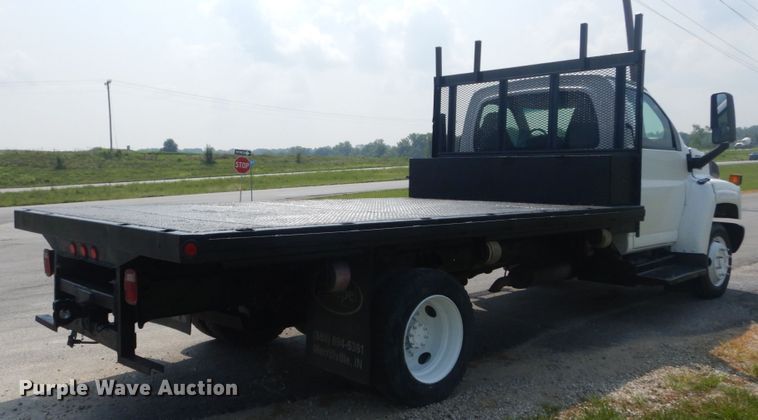 image for item JI9564 2007 GMC 4500  flatbed truck
