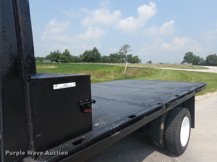 image for item JI9564 2007 GMC 4500  flatbed truck