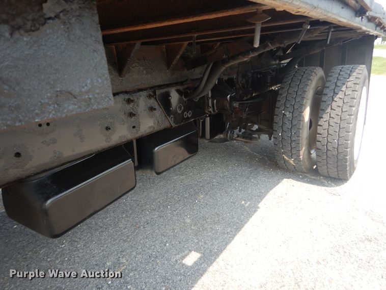 image for item JI9564 2007 GMC 4500  flatbed truck