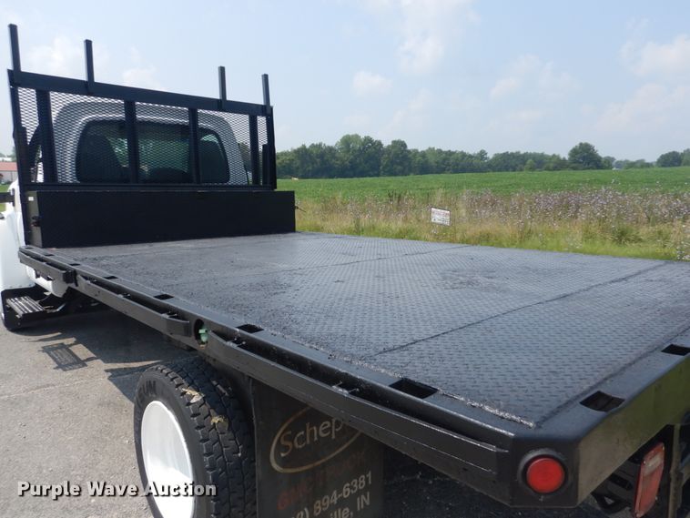 image for item JI9564 2007 GMC 4500  flatbed truck