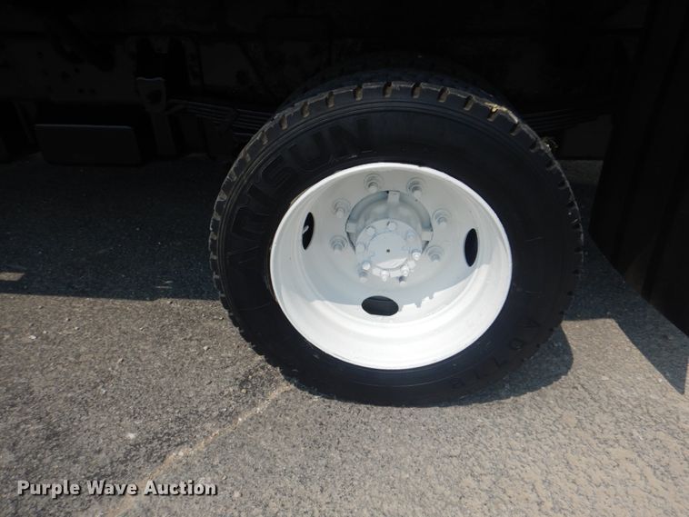 image for item JI9564 2007 GMC 4500  flatbed truck