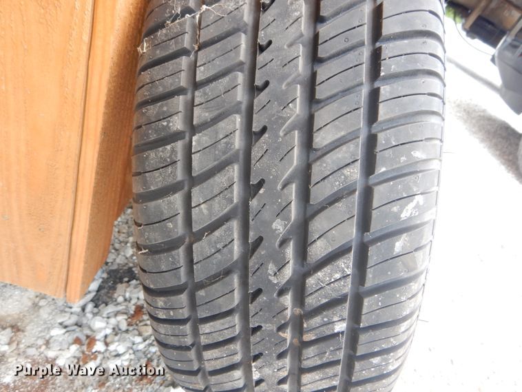 image for item JI9585 (4) P245/60R15 tires