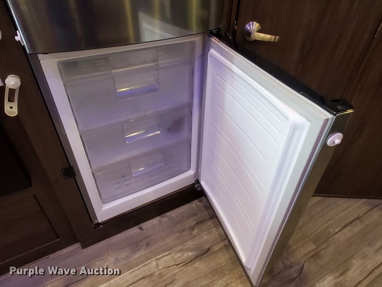 image for item JM9637 2019 Forest River Cheyenne Arctic Wolf Limited  camper