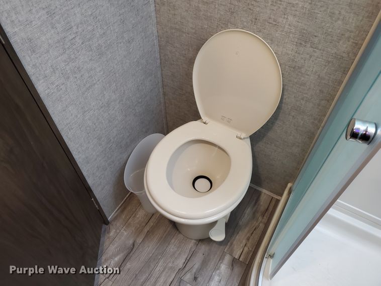 image for item JM9637 2019 Forest River Cheyenne Arctic Wolf Limited  camper