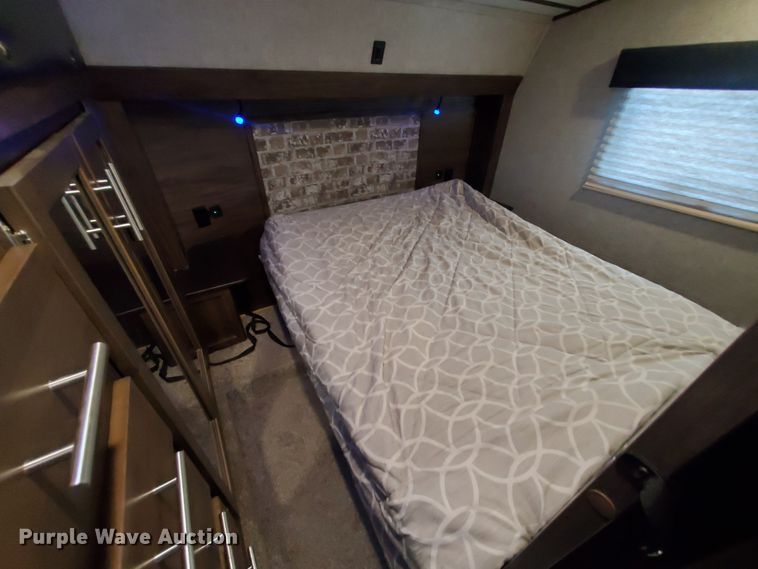 image for item JM9637 2019 Forest River Cheyenne Arctic Wolf Limited  camper