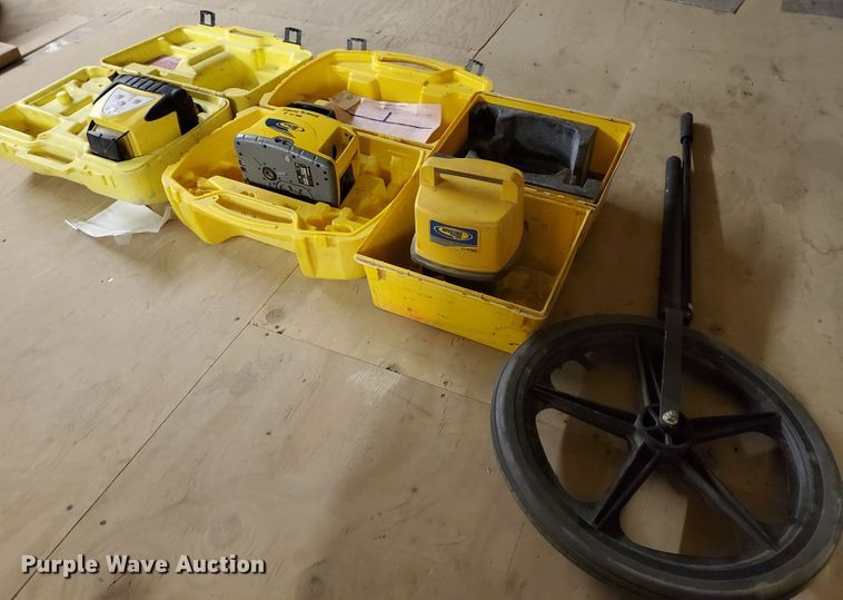 image for item JM9680 Surveying equipment