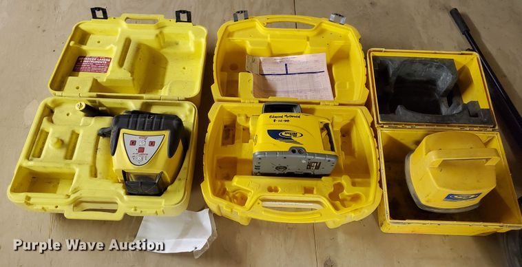 image for item JM9680 Surveying equipment