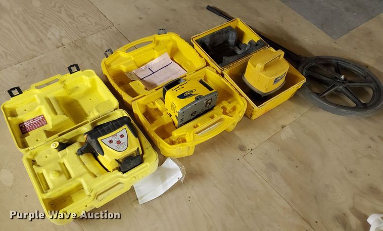 image for item JM9680 Surveying equipment