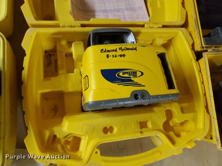 image for item JM9680 Surveying equipment