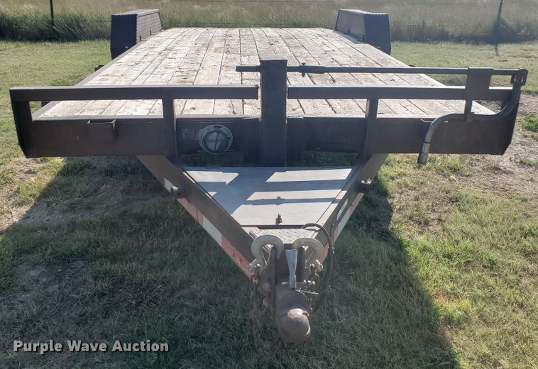 image for item JM9685 2006 PJ  utility trailer