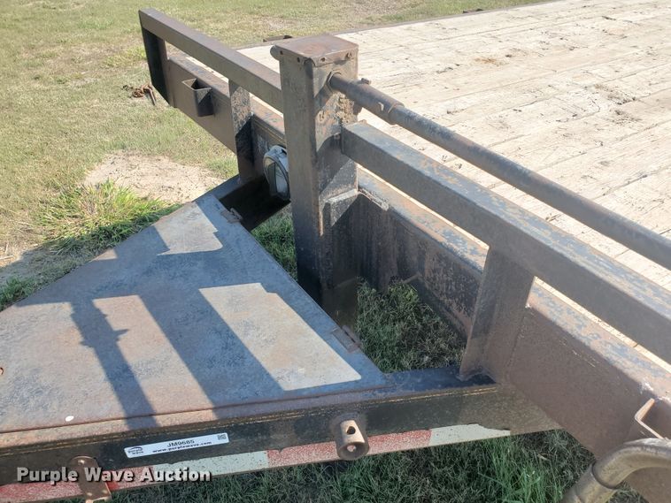 image for item JM9685 2006 PJ  utility trailer