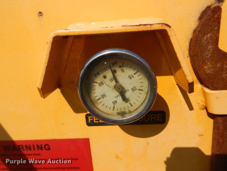 image for item JZ9919 E-Z 210B  drill frame