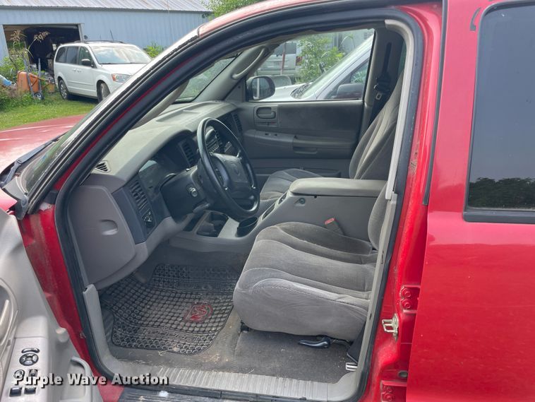 image for item KK9613 2004 Dodge Dakota SLT  Quad Cab pickup truck