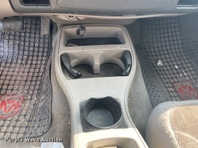 image for item KK9613 2004 Dodge Dakota SLT  Quad Cab pickup truck