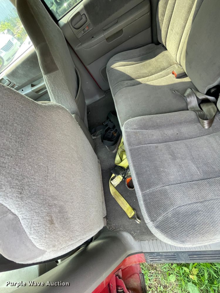 image for item KK9613 2004 Dodge Dakota SLT  Quad Cab pickup truck