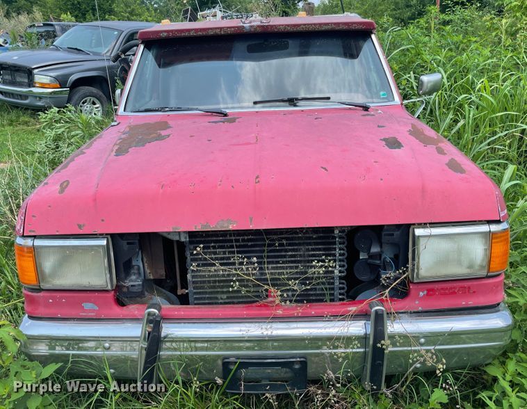 image for item KK9614 1988 Ford F350  rollback truck