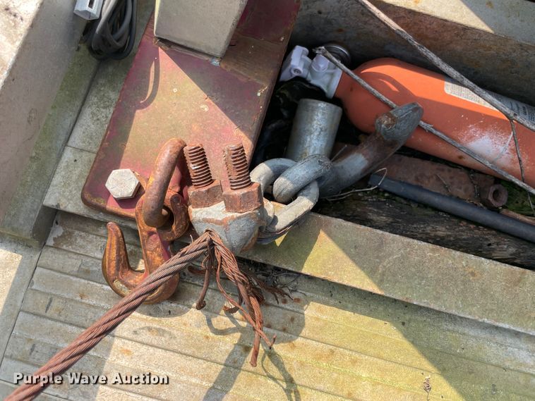 image for item KK9614 1988 Ford F350  rollback truck