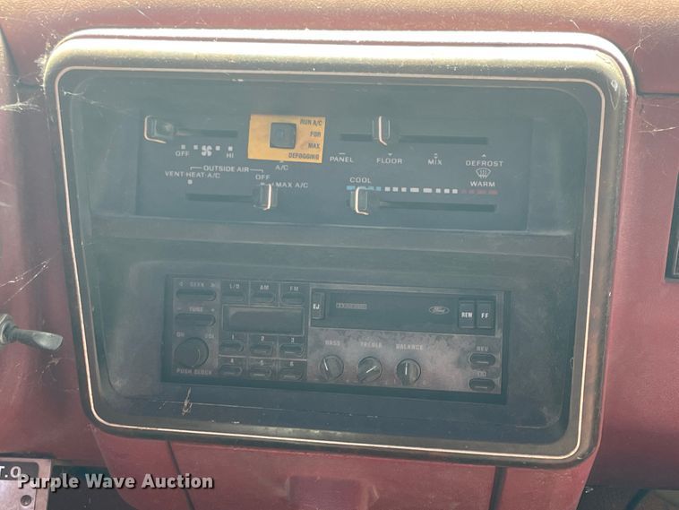 image for item KK9614 1988 Ford F350  rollback truck