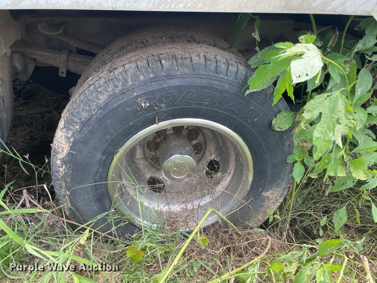 image for item KK9614 1988 Ford F350  rollback truck