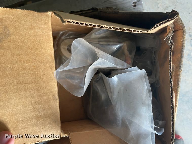 image for item KK9654 Piranha P50  ironworker