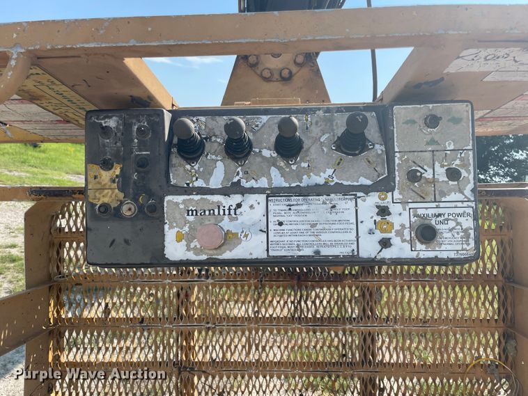 image for item KK9659 Grove AMZ 68XT  boom lift