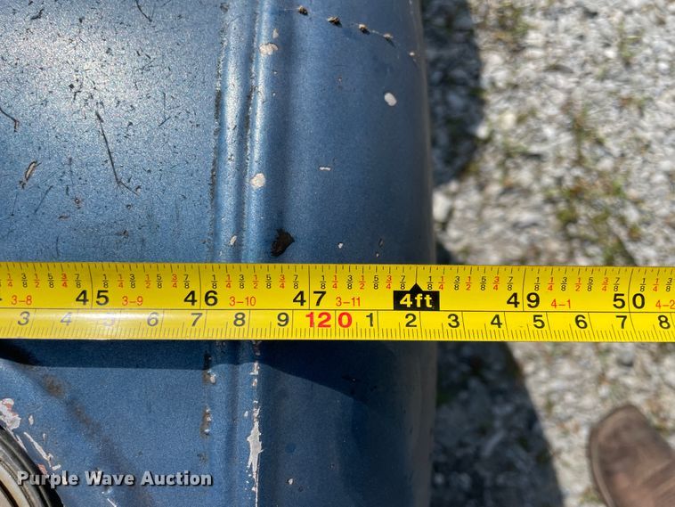 image for item KK9665 (2) Peterbilt fuel tanks