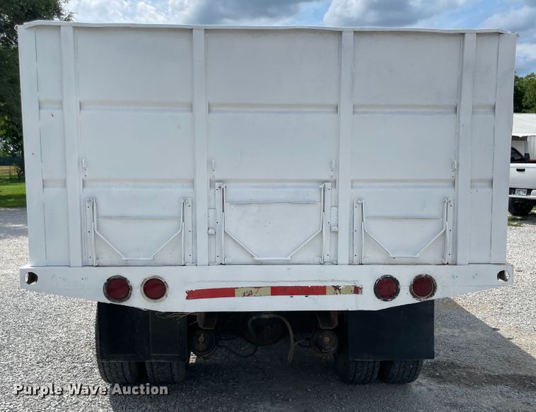 image for item KK9668 1981 GMC Brigadier  grain truck