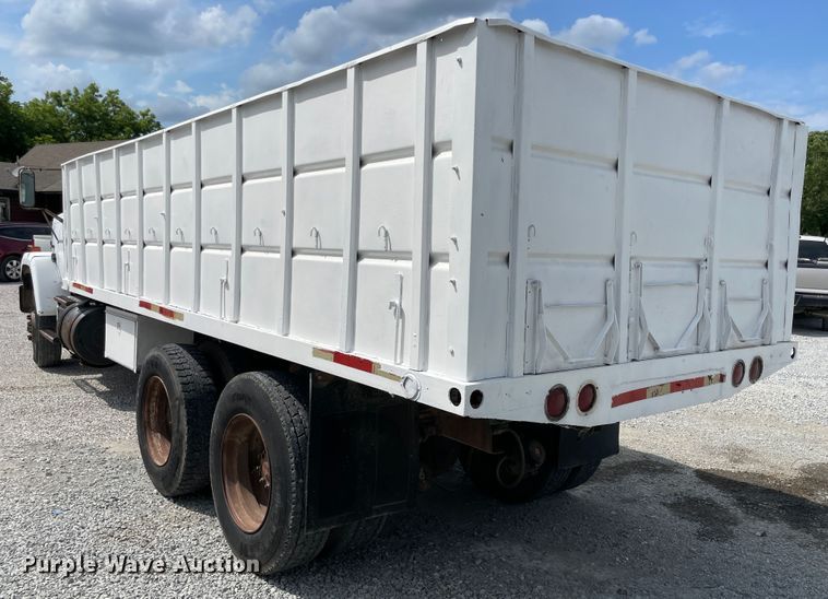image for item KK9668 1981 GMC Brigadier  grain truck