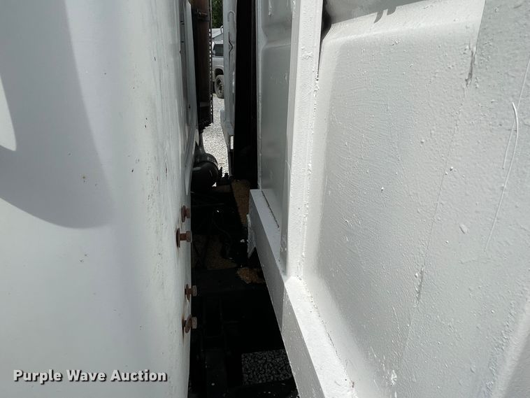 image for item KK9668 1981 GMC Brigadier  grain truck