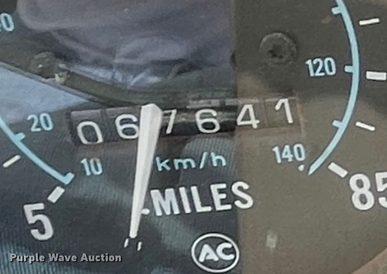 image for item KK9668 1981 GMC Brigadier  grain truck