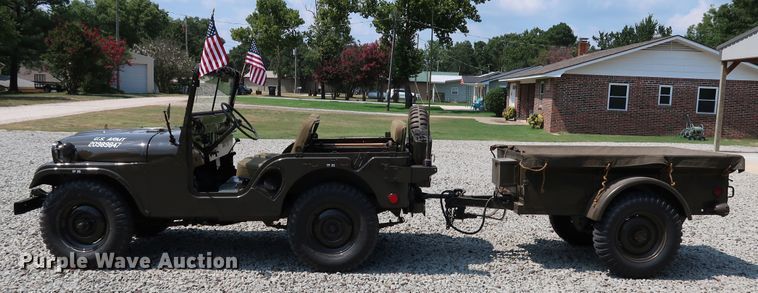 image for item KQ9829 1953 Willy's Jeep M38A1  SUV