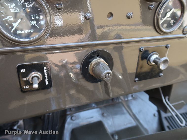 image for item KQ9829 1953 Willy's Jeep M38A1  SUV