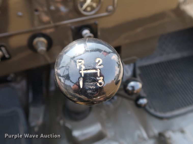 image for item KQ9829 1953 Willy's Jeep M38A1  SUV