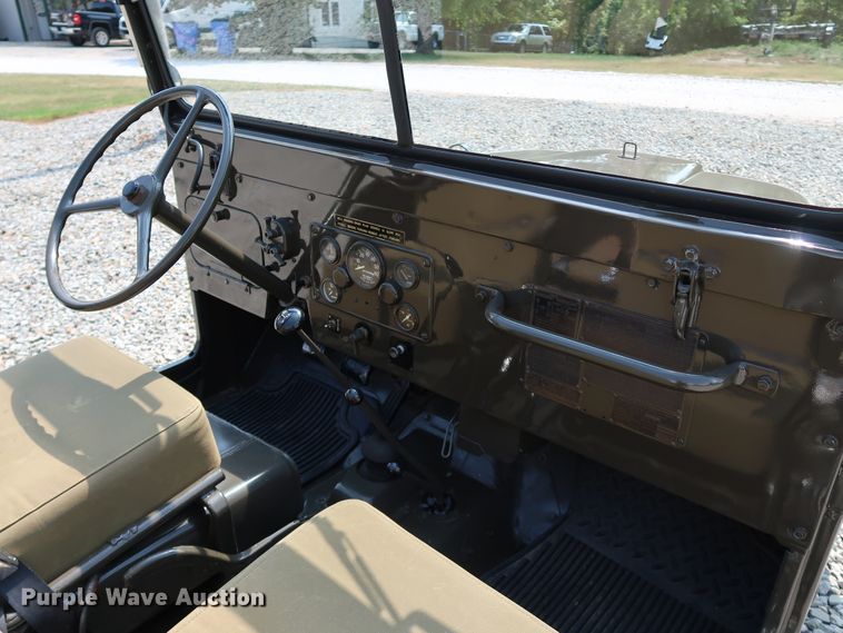 image for item KQ9829 1953 Willy's Jeep M38A1  SUV