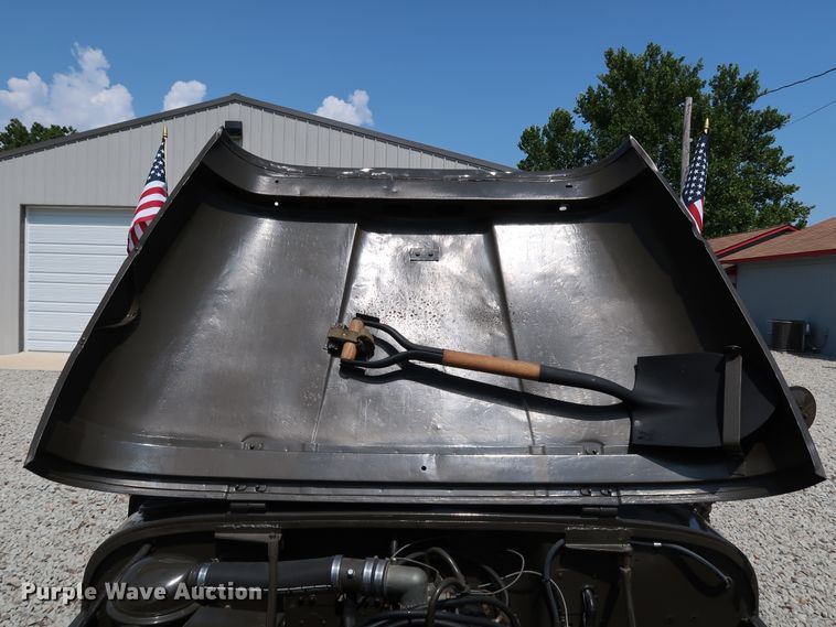 image for item KQ9829 1953 Willy's Jeep M38A1  SUV