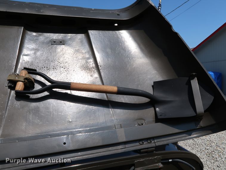 image for item KQ9829 1953 Willy's Jeep M38A1  SUV